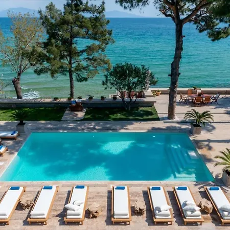 The Manor Villa Palaiontsiflikion