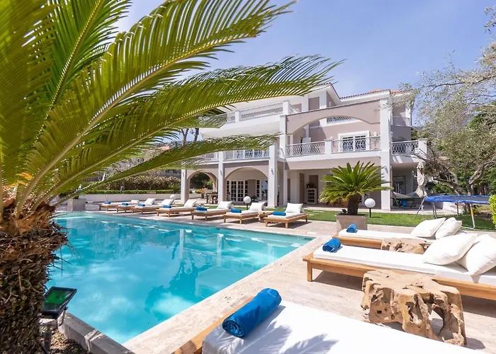 The Manor Villa *