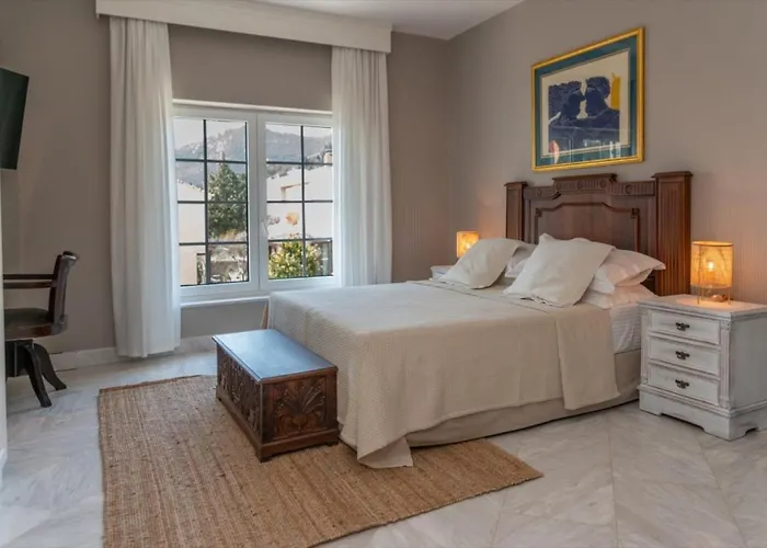 The Manor Villa PalaiónTsiflíkion